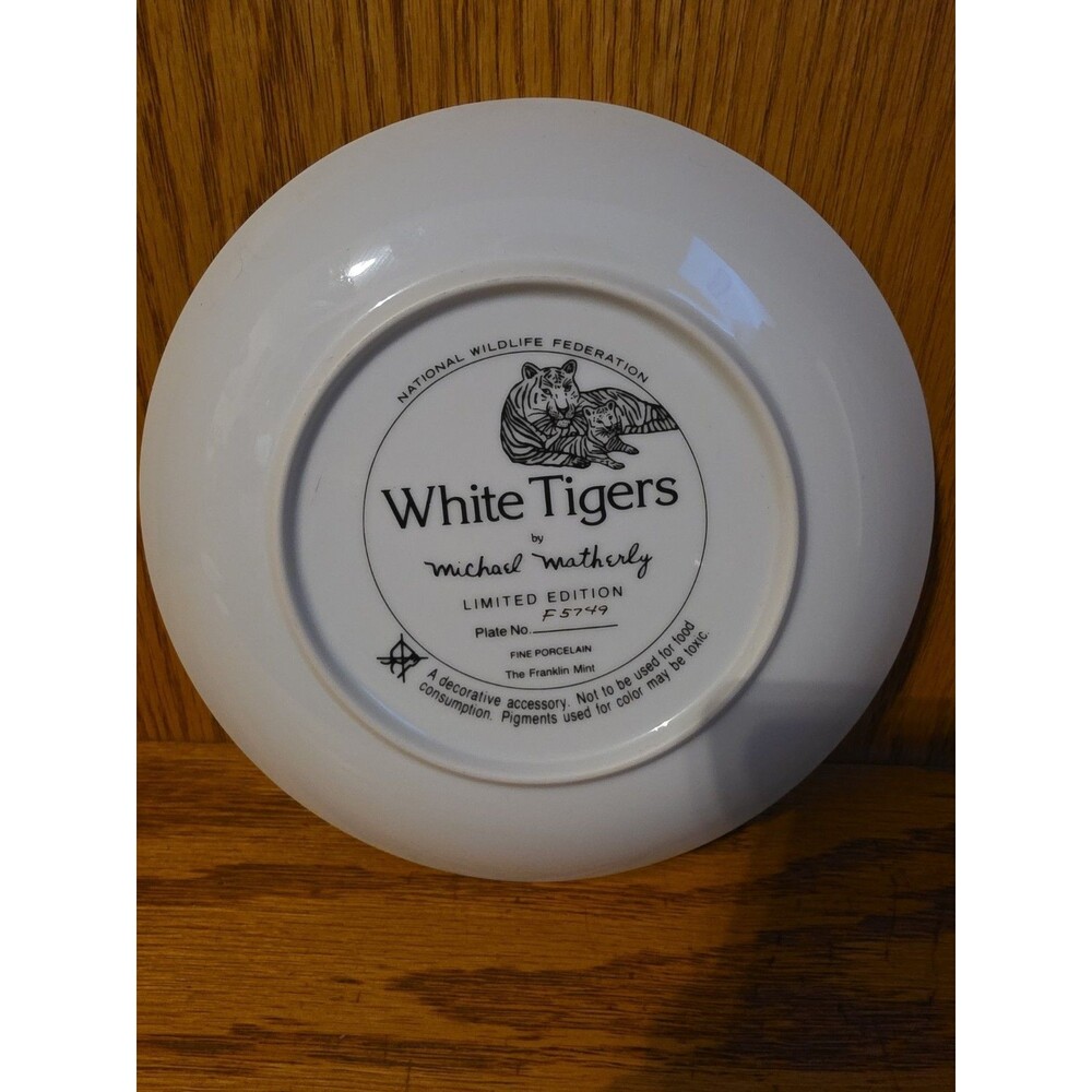 Vintage National Wildlife Federation WHITE TIGERS Plate by Michael Matherly - Picture 2 of 2